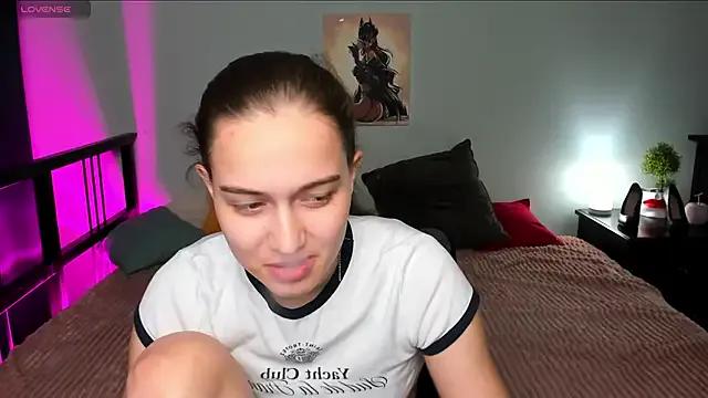 Alisa__Kelly from StripChat is Freechat