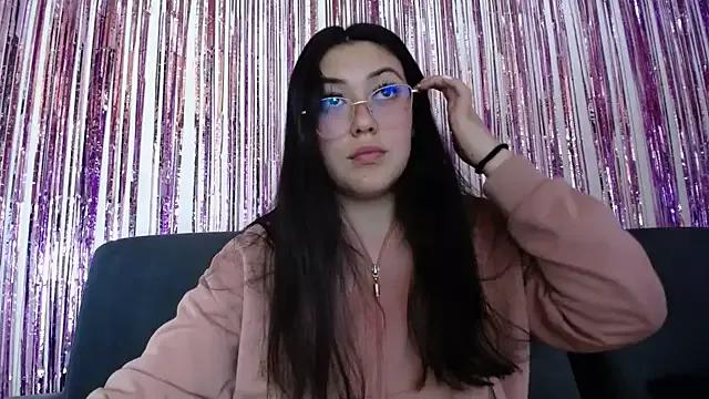 Try girls webcam shows. Sweet cute Free Performers.