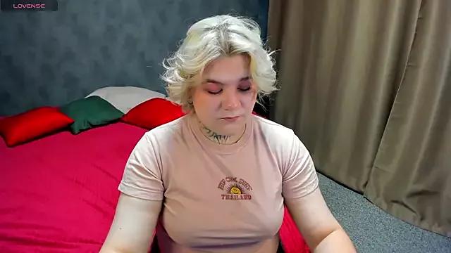 Try girls webcam shows. Sweet cute Free Performers.