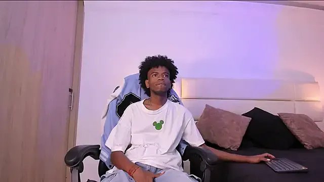 Freechat AllexJacob on StripChat