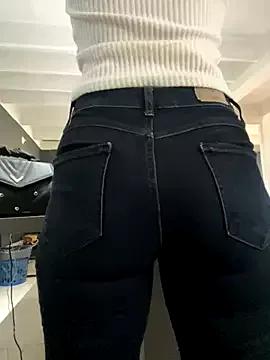 Try girls webcam shows. Sweet cute Free Performers.
