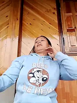 Amanda-234 from StripChat is Freechat