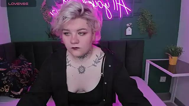 Amanda_Cruzz from StripChat is Freechat