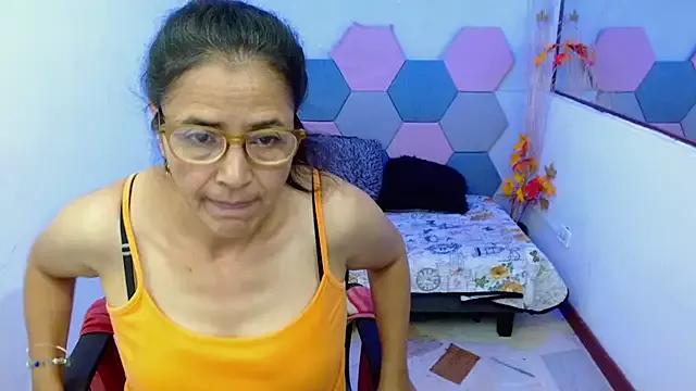 AmandaPeet from StripChat is Freechat
