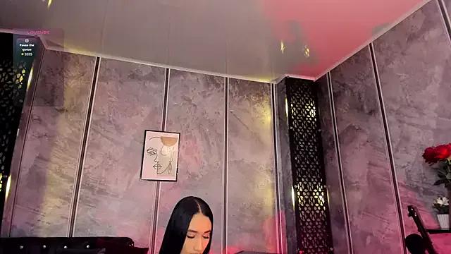 Amaraa_lewiis from StripChat