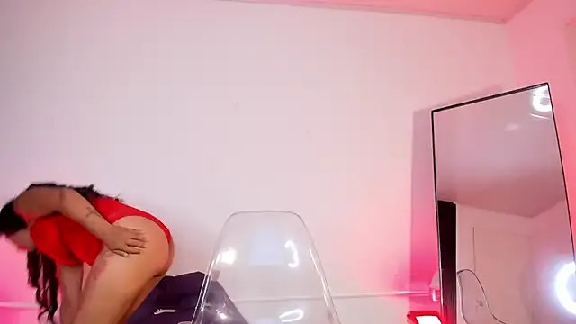 Amayavaldes on StripChat 