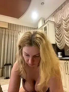 Amazoniiaa from StripChat
