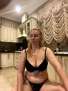 Amazoniiaa from StripChat
