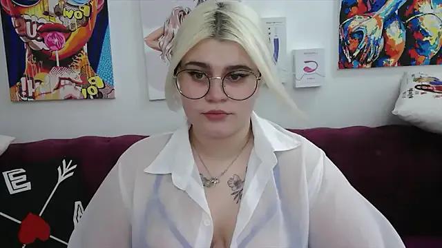 Try girls webcam shows. Sweet cute Free Performers.
