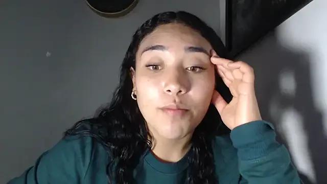 AmberGold- from StripChat is Freechat