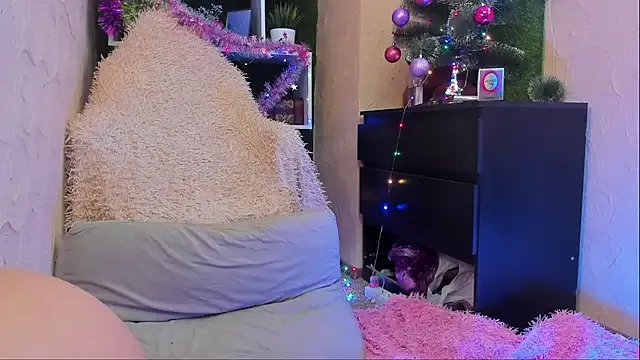 Try girls webcam shows. Sweet cute Free Performers.