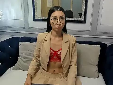 Amely_robiens from StripChat is Freechat