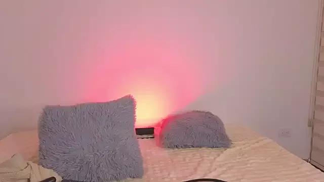 Amy_Ross_ from StripChat is Freechat