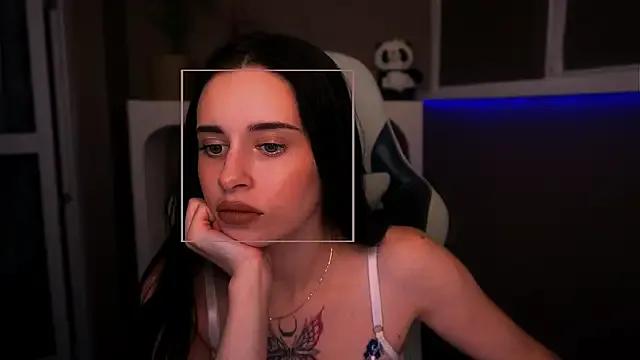 AmyRyder from StripChat is Freechat