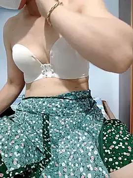 Try girls webcam shows. Sweet cute Free Performers.