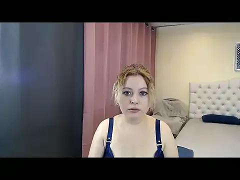 AnabelleShanae from StripChat is Freechat