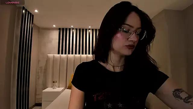 Try girls webcam shows. Sweet cute Free Performers.