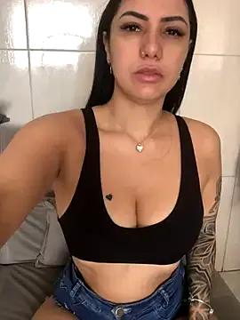 Freechat Andreininha on StripChat