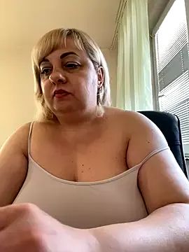 AngeL-Lana from StripChat is Freechat