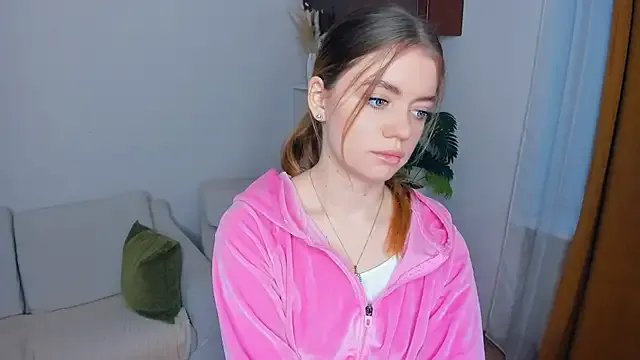 AngelesBenitz from StripChat is Freechat