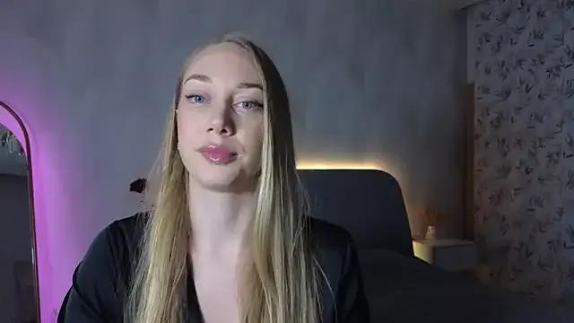 AngelicElite from StripChat is Freechat
