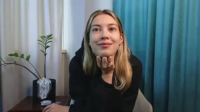 AngelicRice from StripChat is Freechat