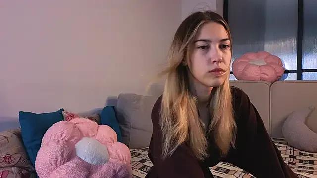 Try girls webcam shows. Sweet cute Free Performers.