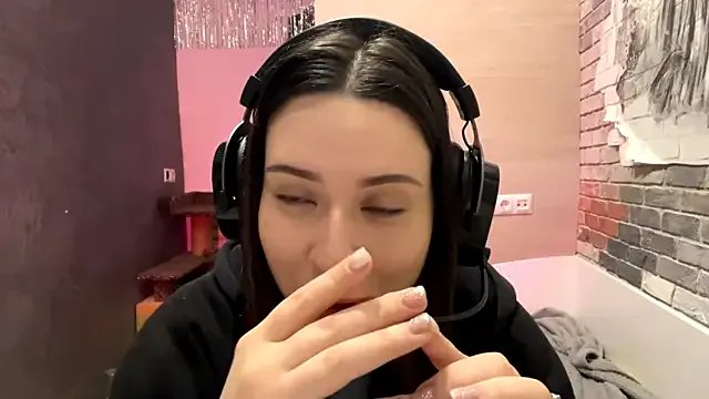 Try girls webcam shows. Sweet cute Free Performers.