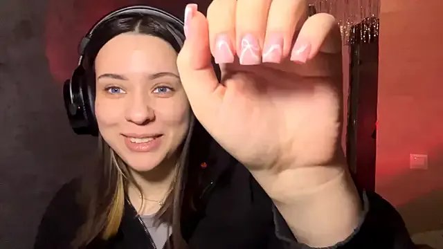 Try girls webcam shows. Sweet cute Free Performers.