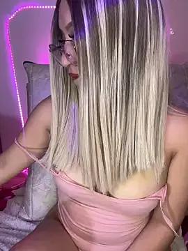 Try girls webcam shows. Sweet cute Free Performers.
