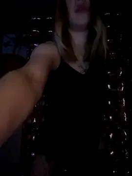 AngellnSilk from StripChat is Freechat