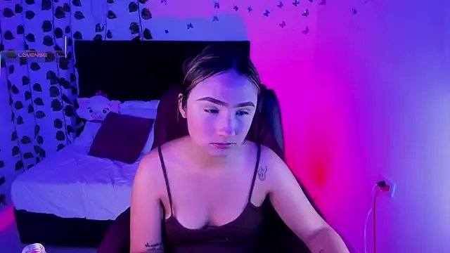 Anna_valerious7 from StripChat is Freechat