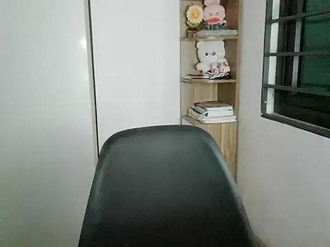 Annabelle-e from StripChat is Freechat