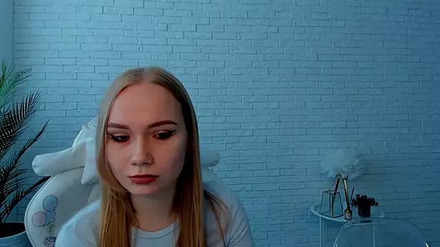 AnnesMurphy from StripChat is Freechat