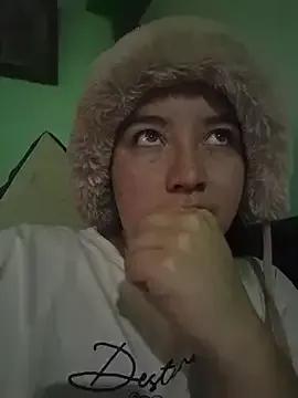 annyaparis from StripChat is Freechat