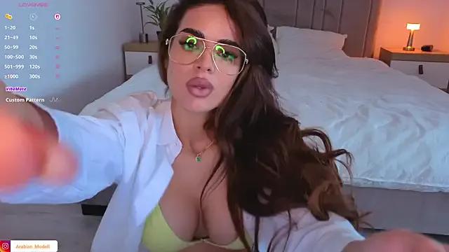 Try girls webcam shows. Sweet cute Free Performers.