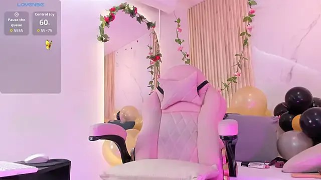 Freechat Aria_montgomeri on StripChat