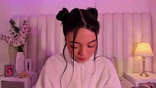 AriaBelles from StripChat is Freechat