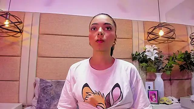AriaBelles from StripChat is Freechat