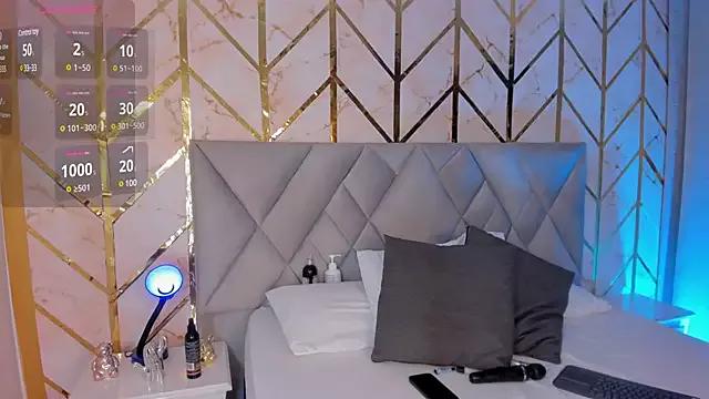 Arianabromw from StripChat is Freechat