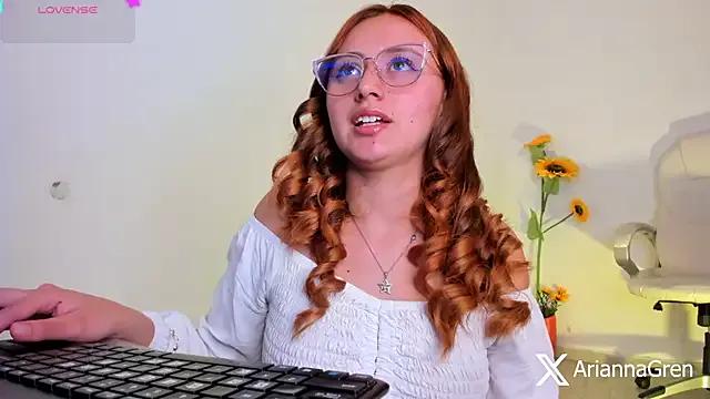 Try girls webcam shows. Sweet cute Free Performers.