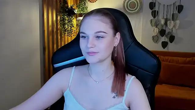 AriaWell from StripChat is Freechat