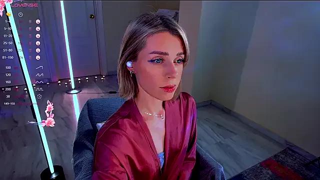 Arielle__03 from StripChat is Freechat