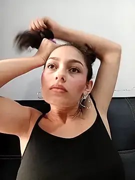 Freechat Ary-18 on StripChat