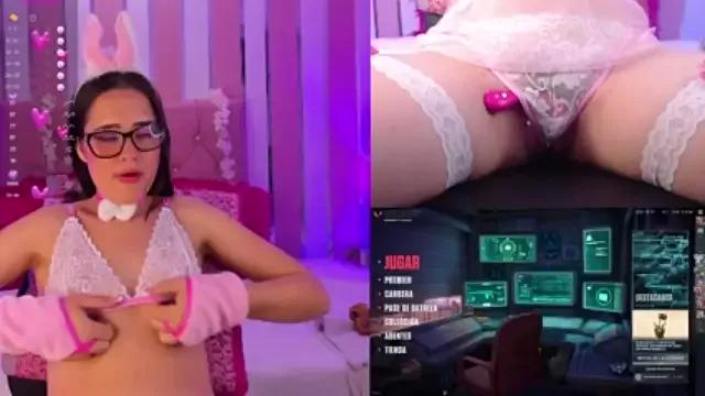 Try girls webcam shows. Sweet cute Free Performers.
