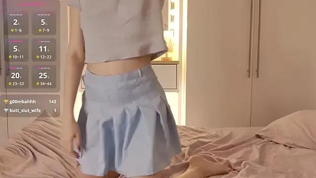 Try girls webcam shows. Sweet cute Free Performers.
