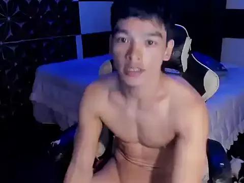 AsianHotBODYY from StripChat is Freechat