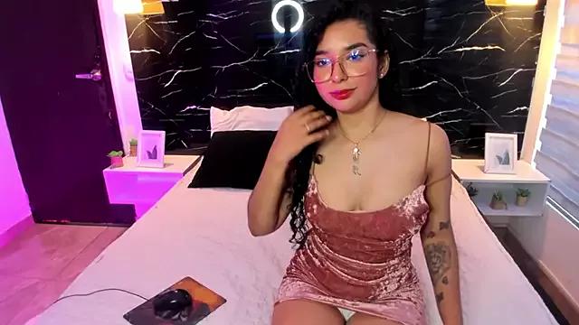 Try girls webcam shows. Sweet cute Free Performers.