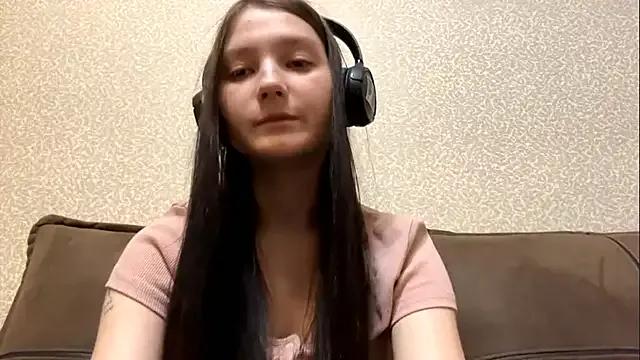 AurorAurora from StripChat is Freechat