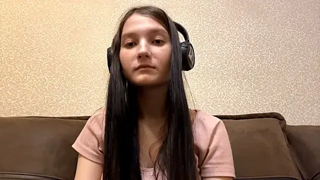 Try girls webcam shows. Sweet cute Free Performers.